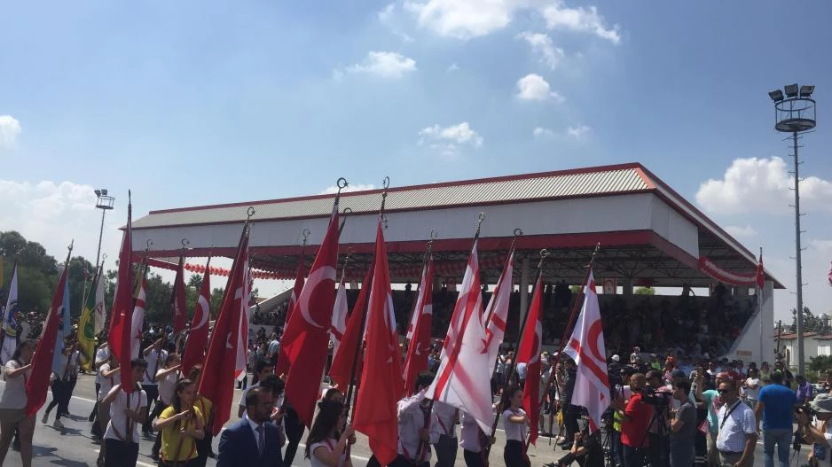 Προκλητικά πανηγύρια στα κατεχόμενα για τον «Αττίλα» – Τουρκικά μαχητικά πέταξαν πάνω από την κατεχόμενη Λευκωσία (βίντεο)